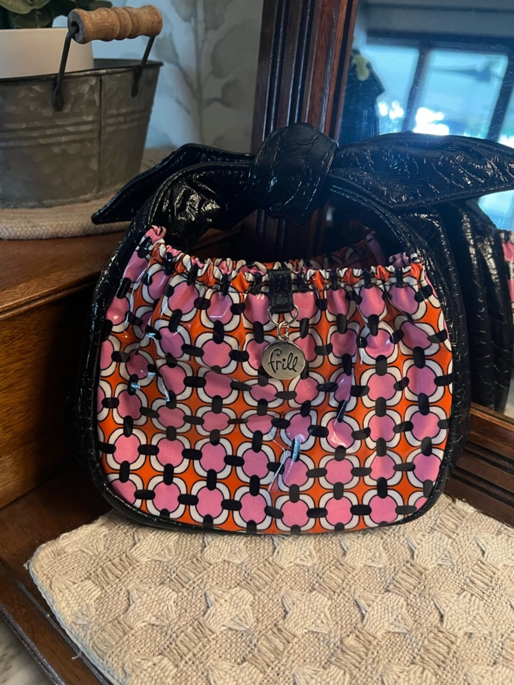 VERA BRADLEY Frill Tippy Tie Mini Handbag in 'Loves Me' *RETIRED PATTERN*‎ GUC
